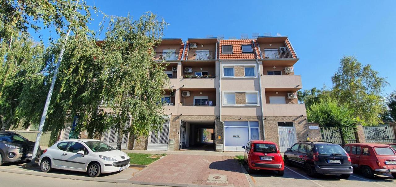 Julija Apartment Pancevo Ngoại thất bức ảnh